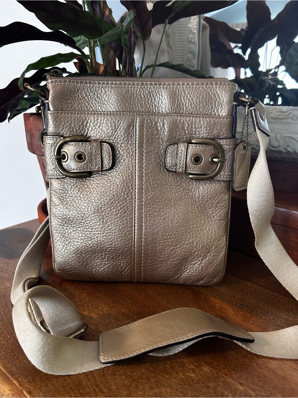 Genuine Coach Soho Pebbled Leather Crossbody Bag in Metallic Light Gold